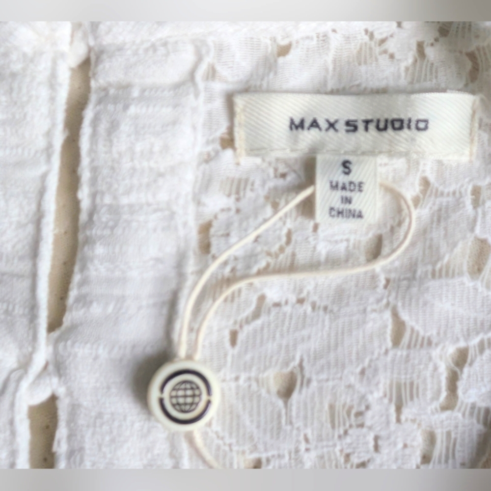 NWOT.....Max Studio White Cotton Sleeveless Lace Top Size Small - Picture 2 of 9